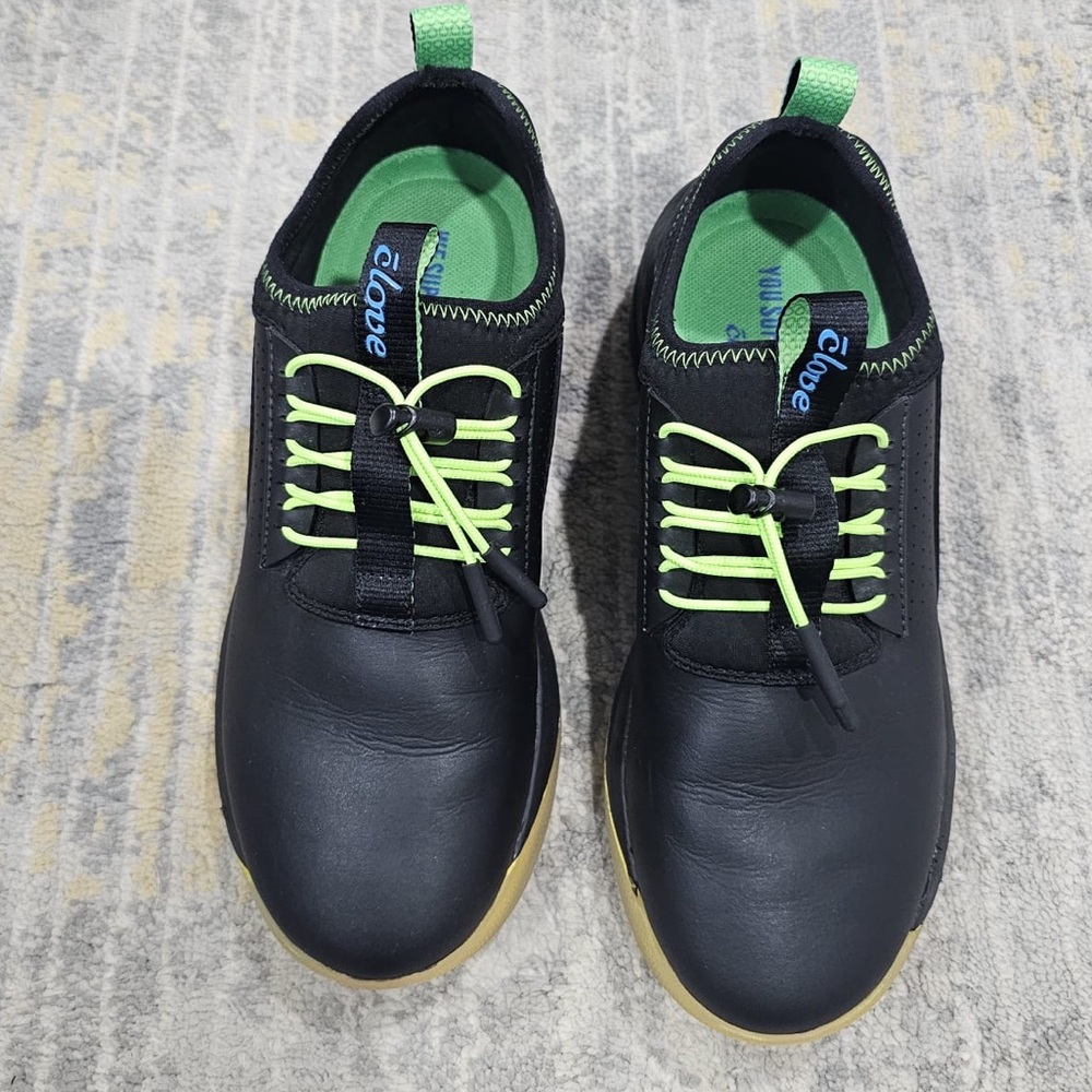 Women’s Clove sneakers